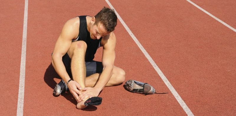 Người chơi thể thao dễ gặp phải bệnh đau thắt lưng hông